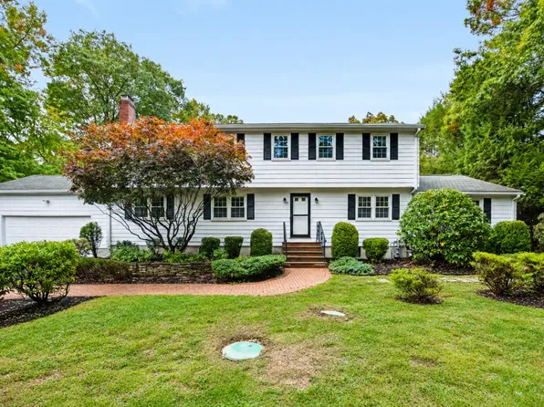 35 Eagle Dr, Sharon, MA 02067
