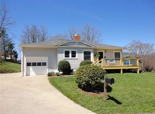 95 High St, Canton, NC 28716