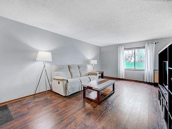 2nd image of 4344 Buckingham Ct #1604