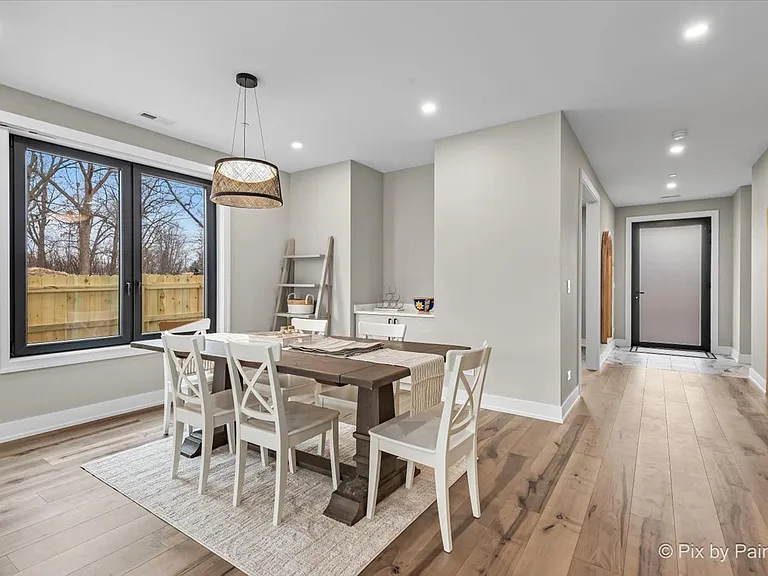 148 Oak St — Photo 10