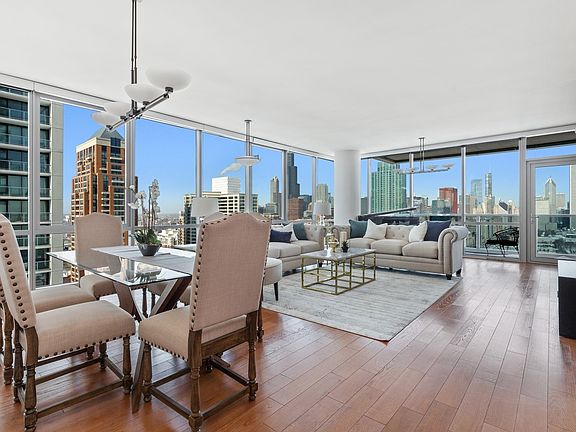 4th image of 1201 S Prairie Ave #3301