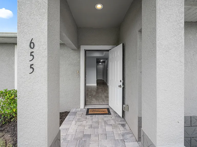 655 Chemstrand St E — Photo 6