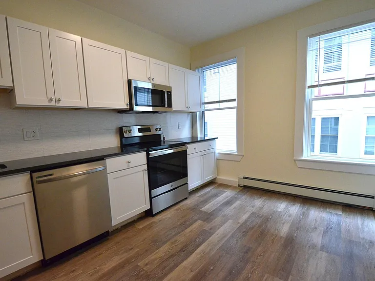 35 Brookline St #8 — Photo 1