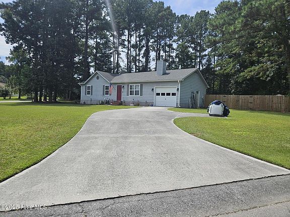 2nd image of 501 Greenleaf Court