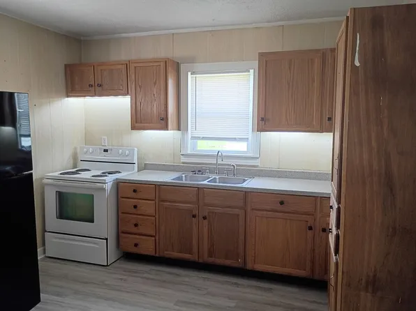 2815 & 2815 1/2 S Pershing Dr (Wynn Funds LLC), 2815 & 1/2 S Pershing Dr, Muncie, IN 47302