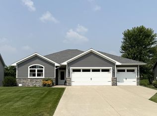 1226 Cypress Dr, Annandale, MN 55302