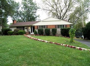 6624 Meadow Ridge Ln, Cincinnati, OH 45237