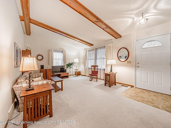 2nd image of 6088 Hardy Ave