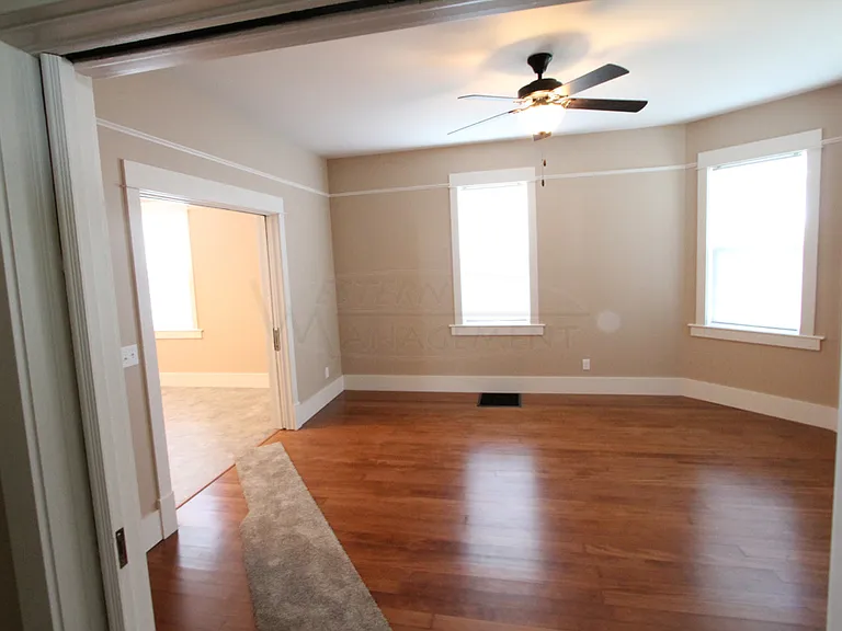 4929 Hesper Rd — Photo 3