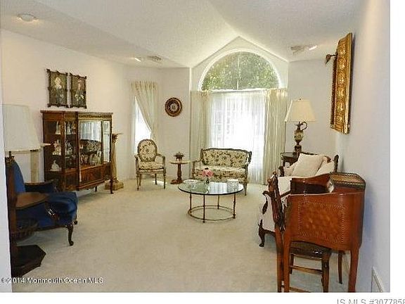 5th image of 1602 Sweetbay Dr
