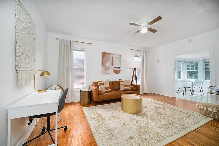 1 bed, 800 sqft, $1,295 — Photo 2
