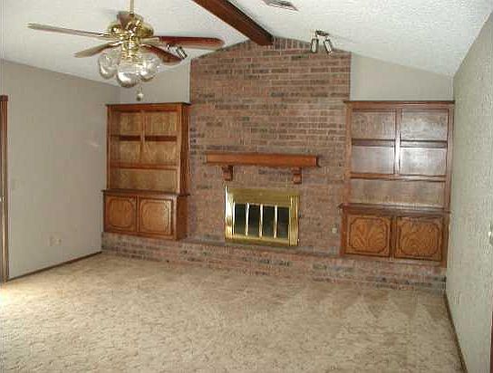 2nd image of 13109 S Eastvalley Rd