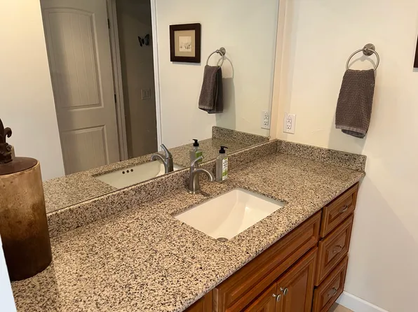 2530 N 14th St #B, Phoenix, AZ 85006