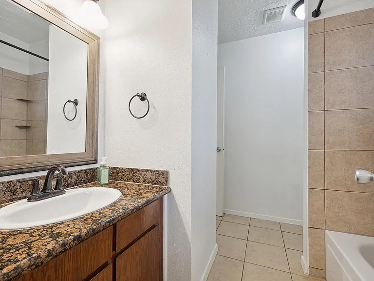 2723 N Brompton Dr — Photo 14