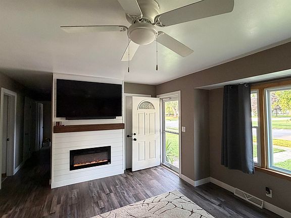 5th image of 1704 Pershing Pl