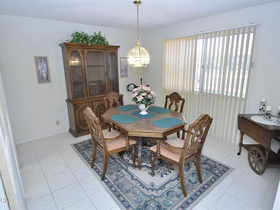 5th image of 4155 E Capri Ave