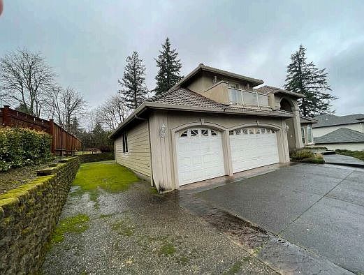 2nd image of 8301 SE Buford Ln