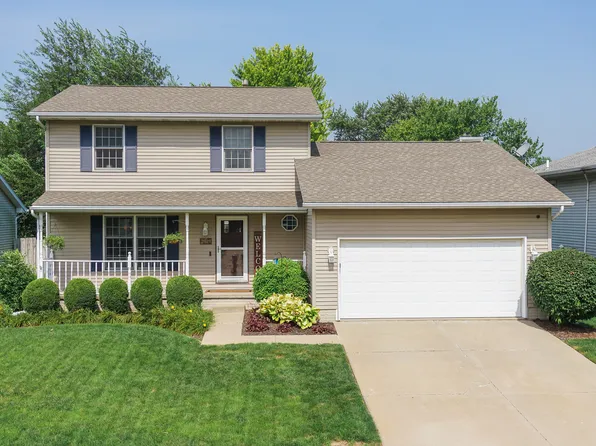 2819 Rutherford Dr, Bloomington, IL 61705