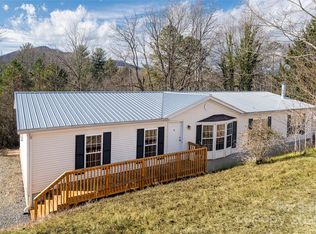 107 Cole Rd, Leicester, NC 28748