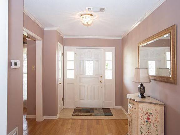 5th image of 4016 Lake Arrowhead Dr