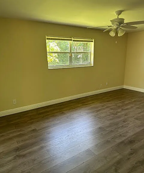 4570 Barrett St — Photo 7
