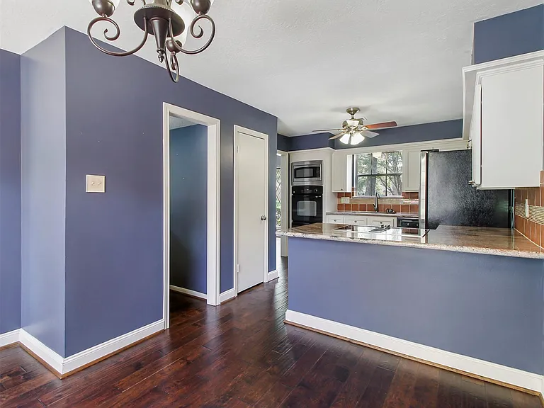 22418 Prince George St — Photo 21