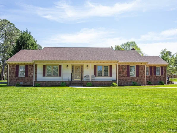 8007 Chartwell Dr, Mechanicsville, VA 23116