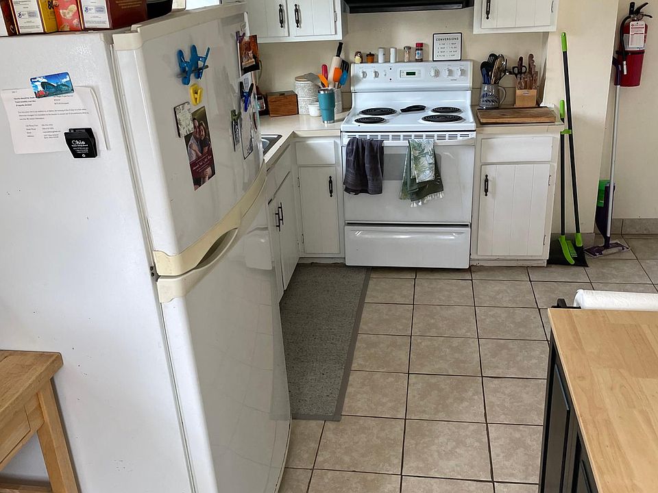 Kitchen. View from Back door.