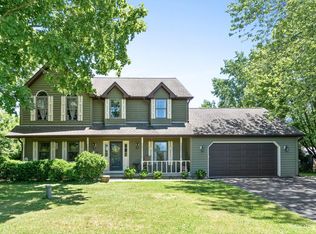 39W031 Cheyenne Ct, Elgin, IL 60124