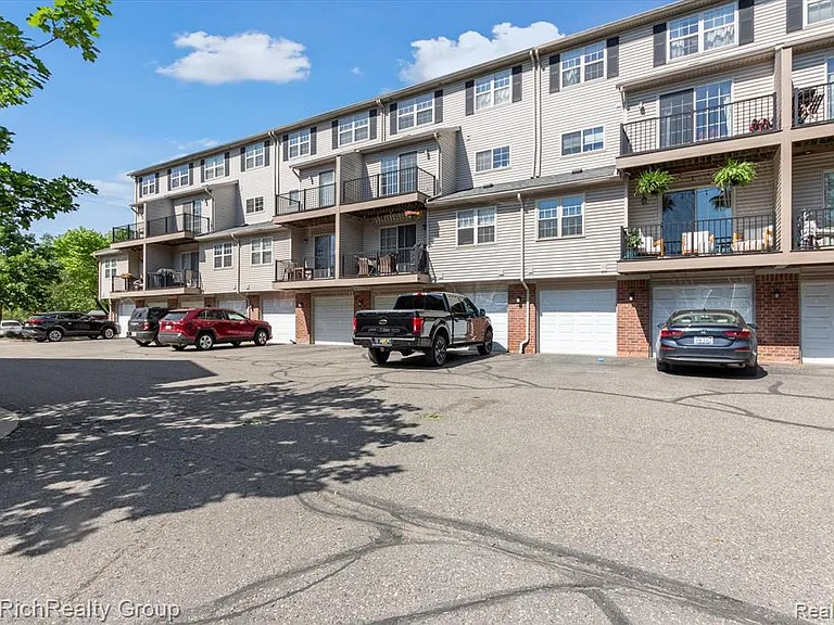 667 River Park Village Blvd #667 — Photo 21