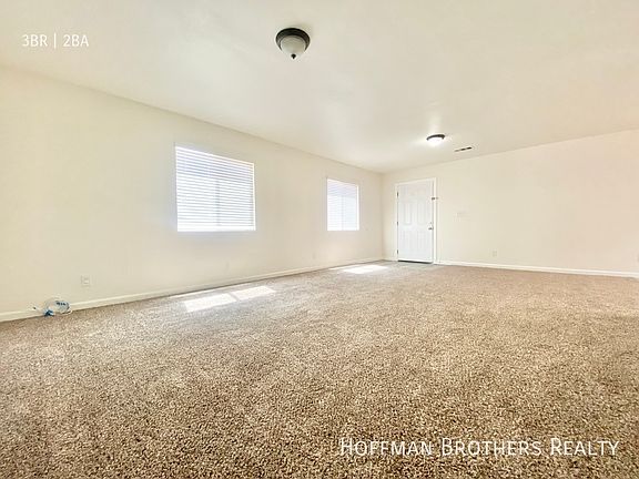 4th image of 4865 W 131st St