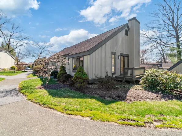 917 Heritage Village #B, Southbury, CT 06488