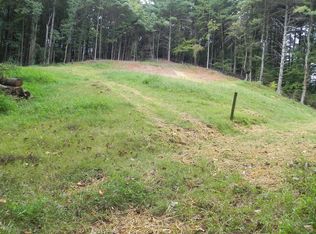 5870 Roselawn Rd, Roanoke, VA 24018