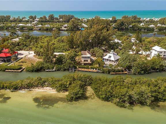 3rd image of 320 Kettle Harbor Dr