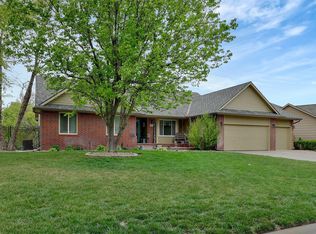 111 N Rainbow Lake Rd, Wichita, KS 67235