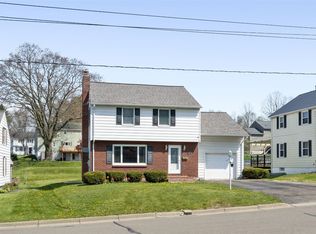 3609 Country Club Rd, Endwell, NY 13760