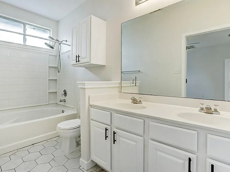 128 Almquist St — Photo 27