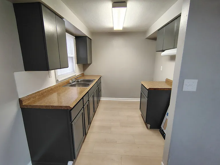 1213 39th Ave #1 — Photo 3
