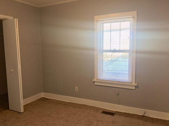 4th image of 113 Oglewood Ave