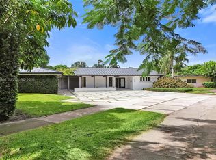 Oak Forest, Miami, FL 33179