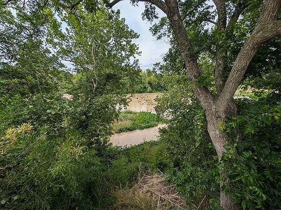 4th image of 18120 River Timber Dr