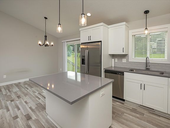 2nd image of 302 Devin Dr