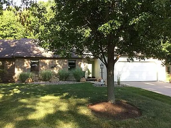 138 Topaz Trl, Cortland, OH 44410