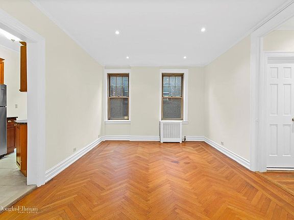 2nd image of 99 Joralemon St APT 3B