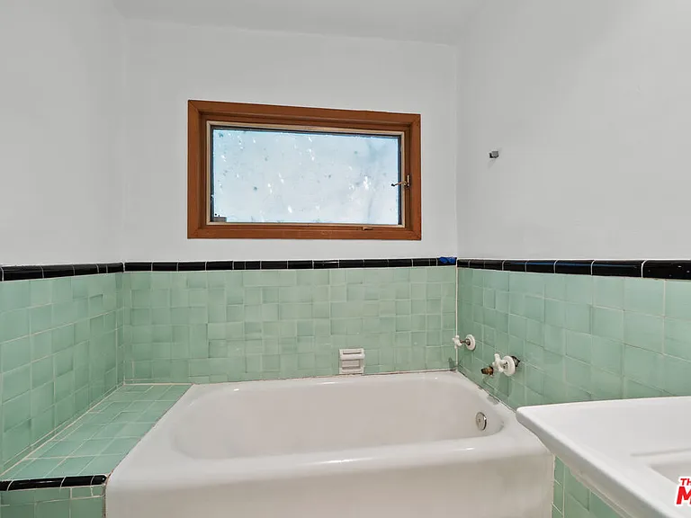 2569 Patricia Ave — Photo 28