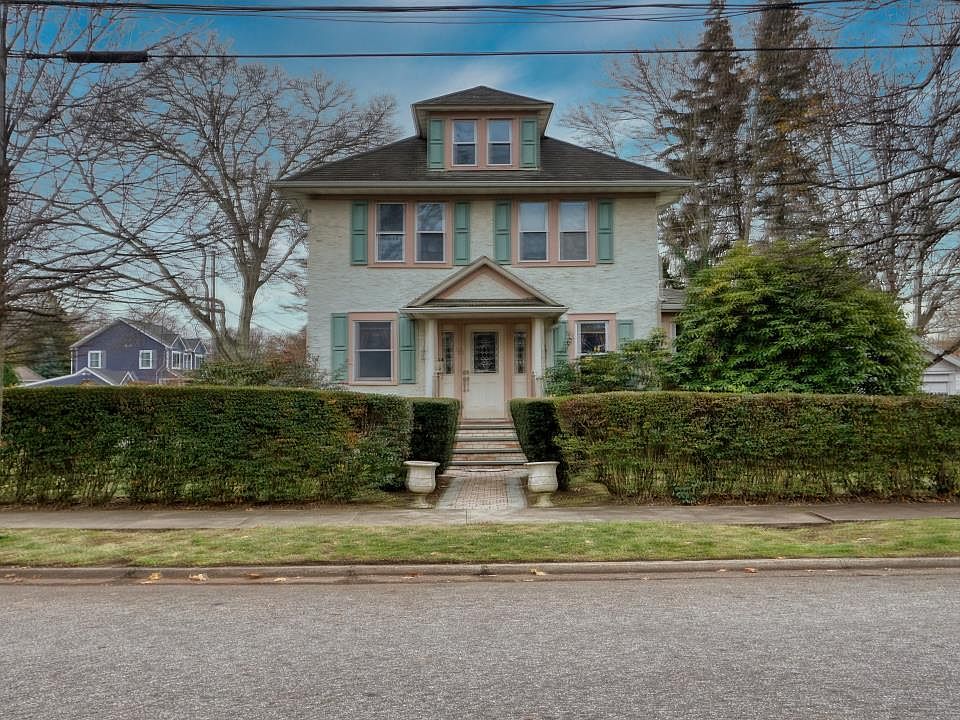 1st image of 64 Ketewamoke Avenue