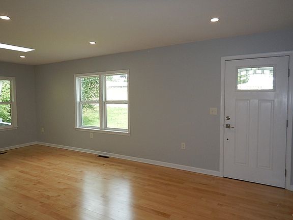 2nd image of 70 Maury Mill Rd
