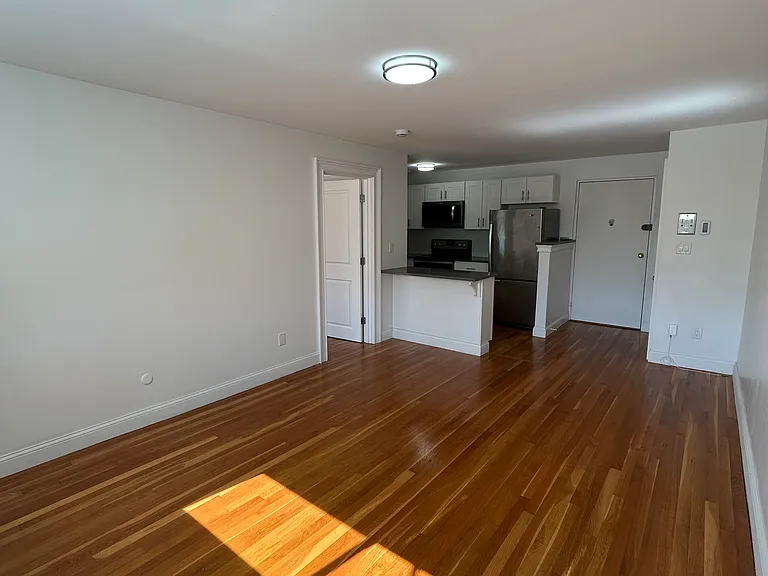 133 Summer St #17 — Photo 4
