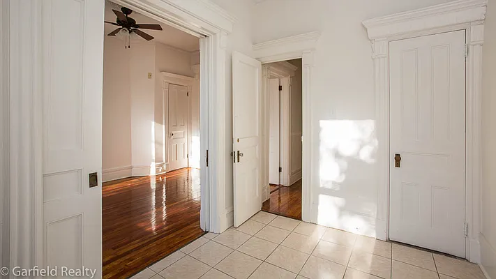 Rented by Garfield Realty  | media 40