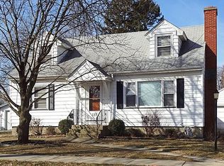 727 Gates St, Aurora, IL 60505